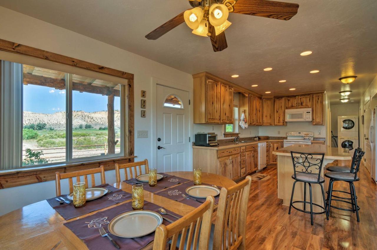 Cozy Henrieville Cabin 18 Mi To Bryce Canyon Np! ภายนอก รูปภาพ